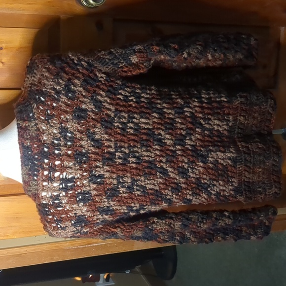 handmade CROCHET long sleeve zip front cardigan sweater, warm and cuddly sz L/XL - Picture 9 of 10